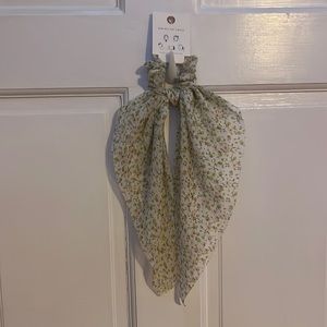 Green, Yellow, & White Scrunchie with Removable Scarf! 5 Different ways to wear!